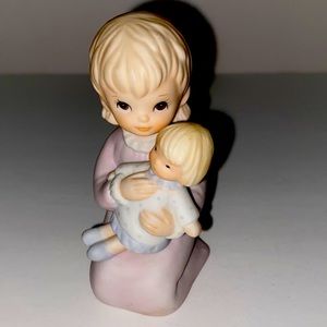 Vintage 1982 the Christopher Collection “Dolly”